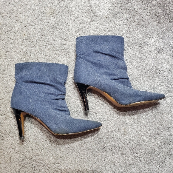 Manolo Blahnik Booties - Picture 3 of 13